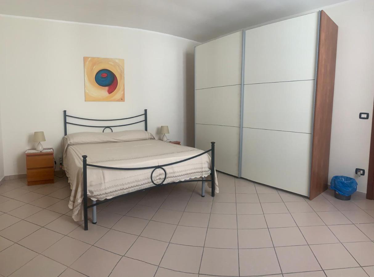 Casa Adriana, Centralissima, Confinante Ospedale Civile ซัสซารี ภายนอก รูปภาพ